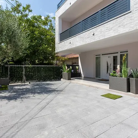 Apartment Teodora Kastela